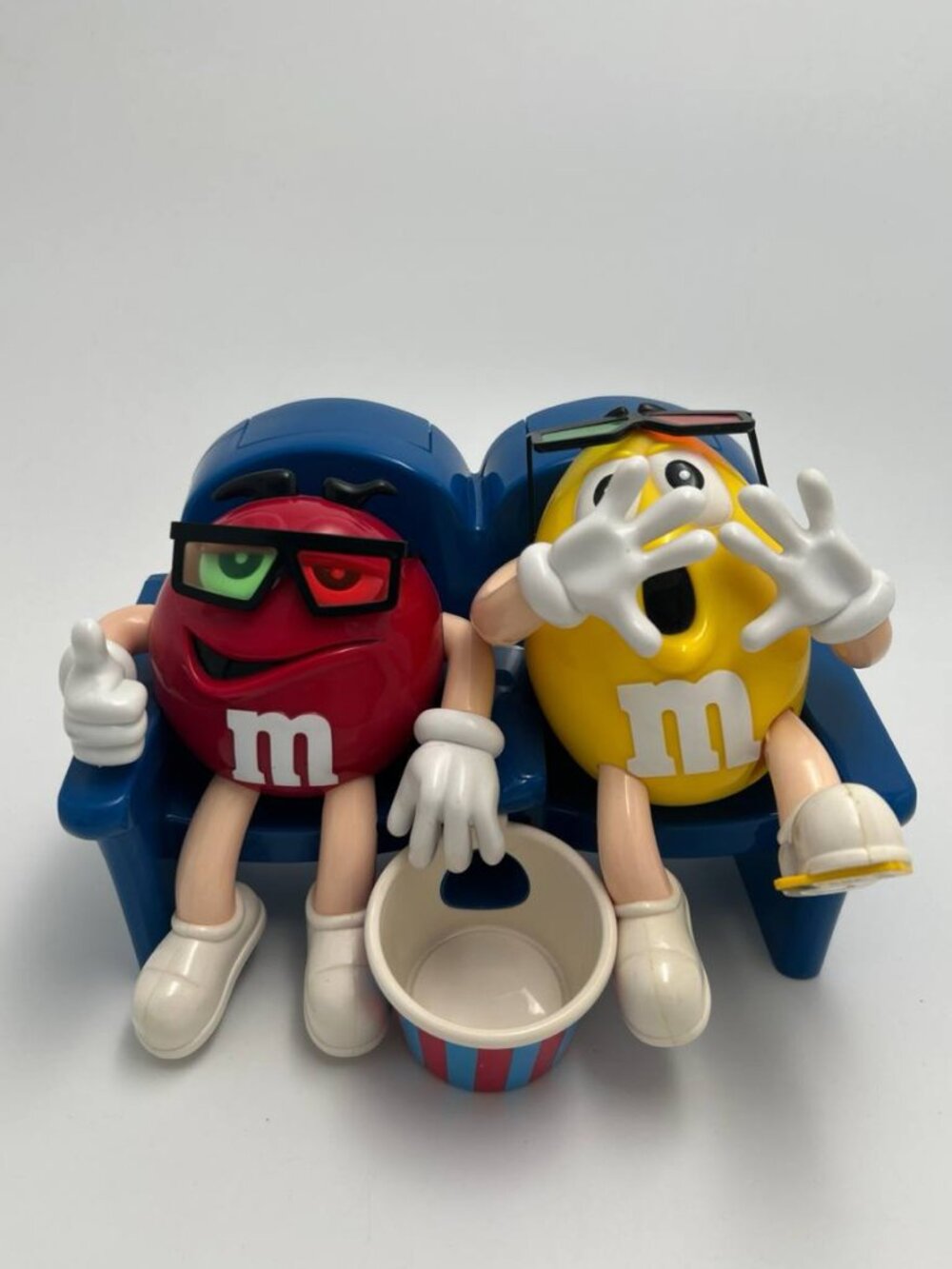 🍿 Vintage M&M's Movie Theater Cinema Candy Dispenser